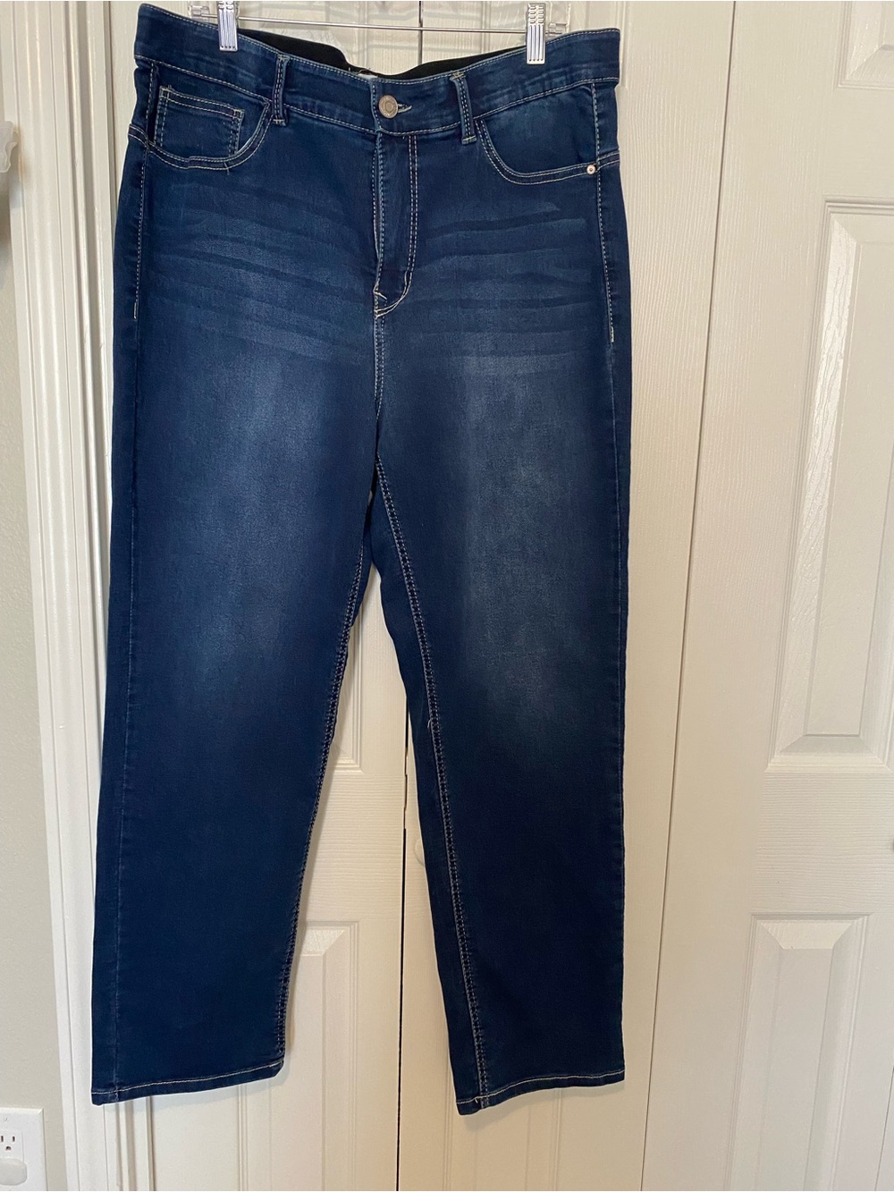 Angels Jeans Women’s Straight Leg Dark Blue Stretch Denim